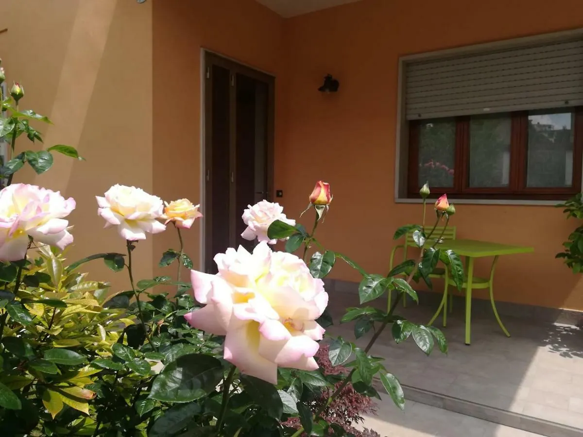 Holiday home Villa Al Sole Mestre Italy