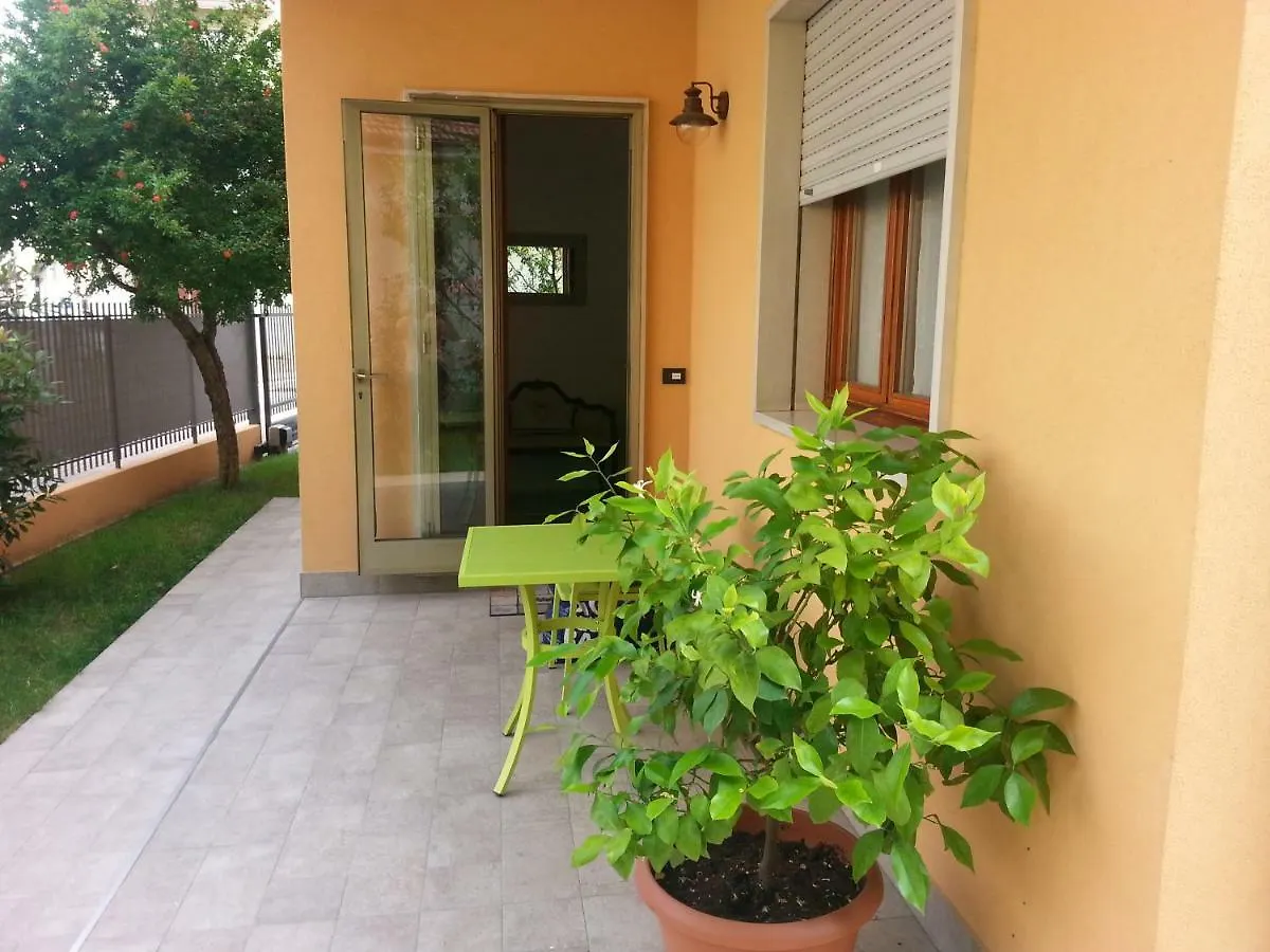 Villa Al Sole Mestre 0*,  Italy