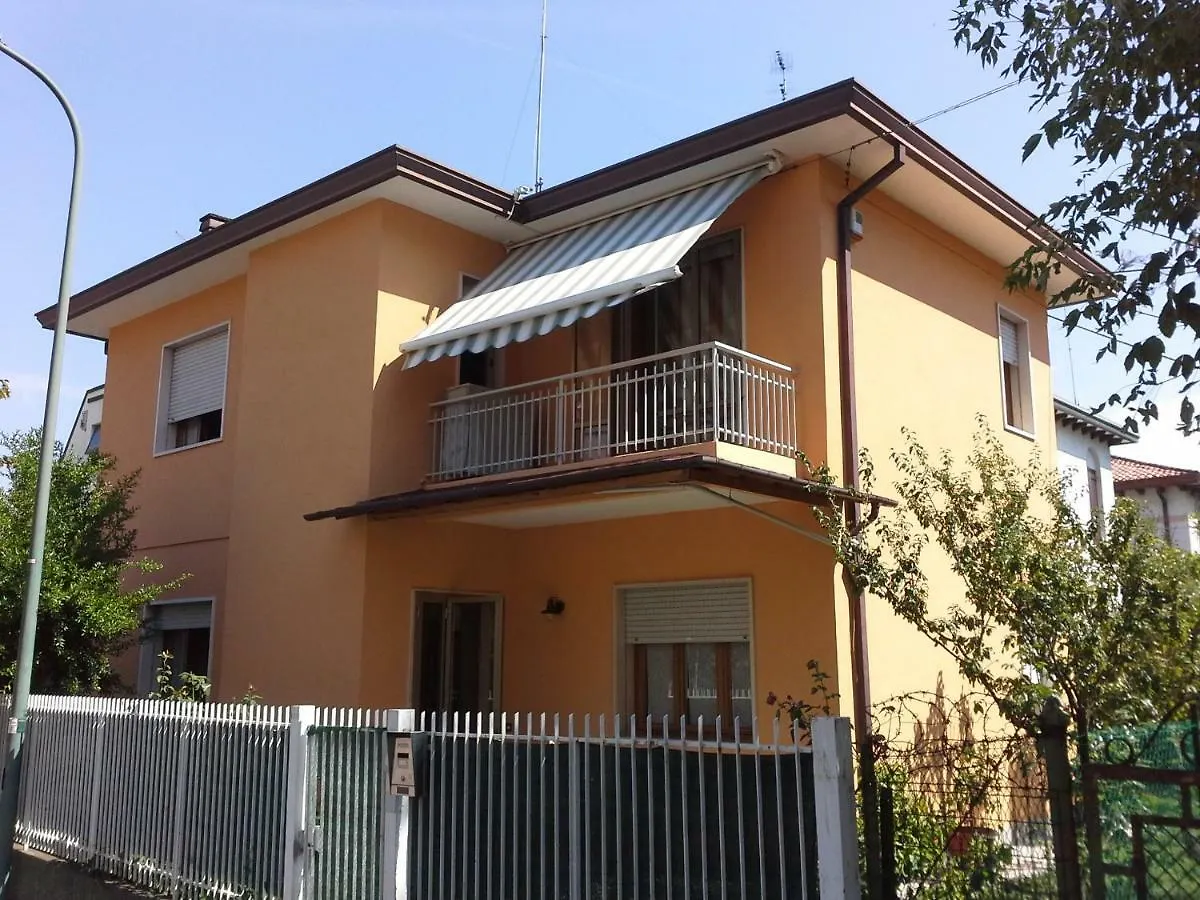 Villa Al Sole Mestre Ferienhaus